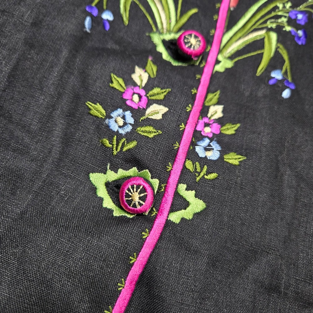 Silkland Black Linen Vest Embroidered Floral Boho Cottagecore Folk Art Vintage - Picture 4 of 7